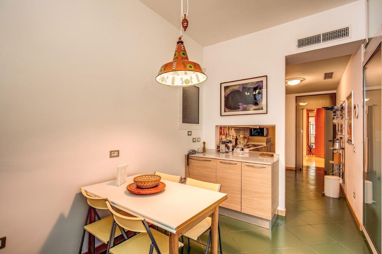 Terrazza Piccolomini: Elegant Stunning View Over Rome/st Peter's Dome Apartment Rom