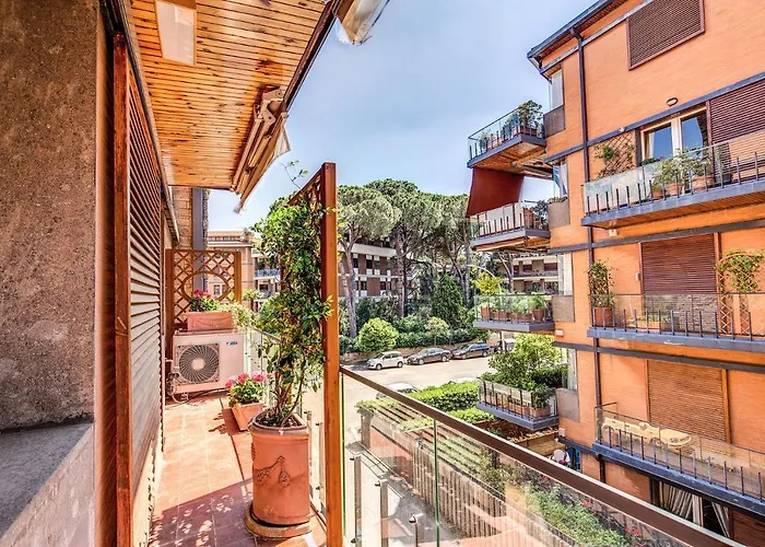 Terrazza Piccolomini: Elegant Apartment Stunning View Over Rome/St Peter\'S Dome